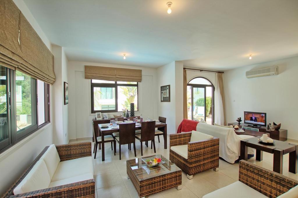 Villa Anatoli - Cape Greco Protaras Buitenkant foto